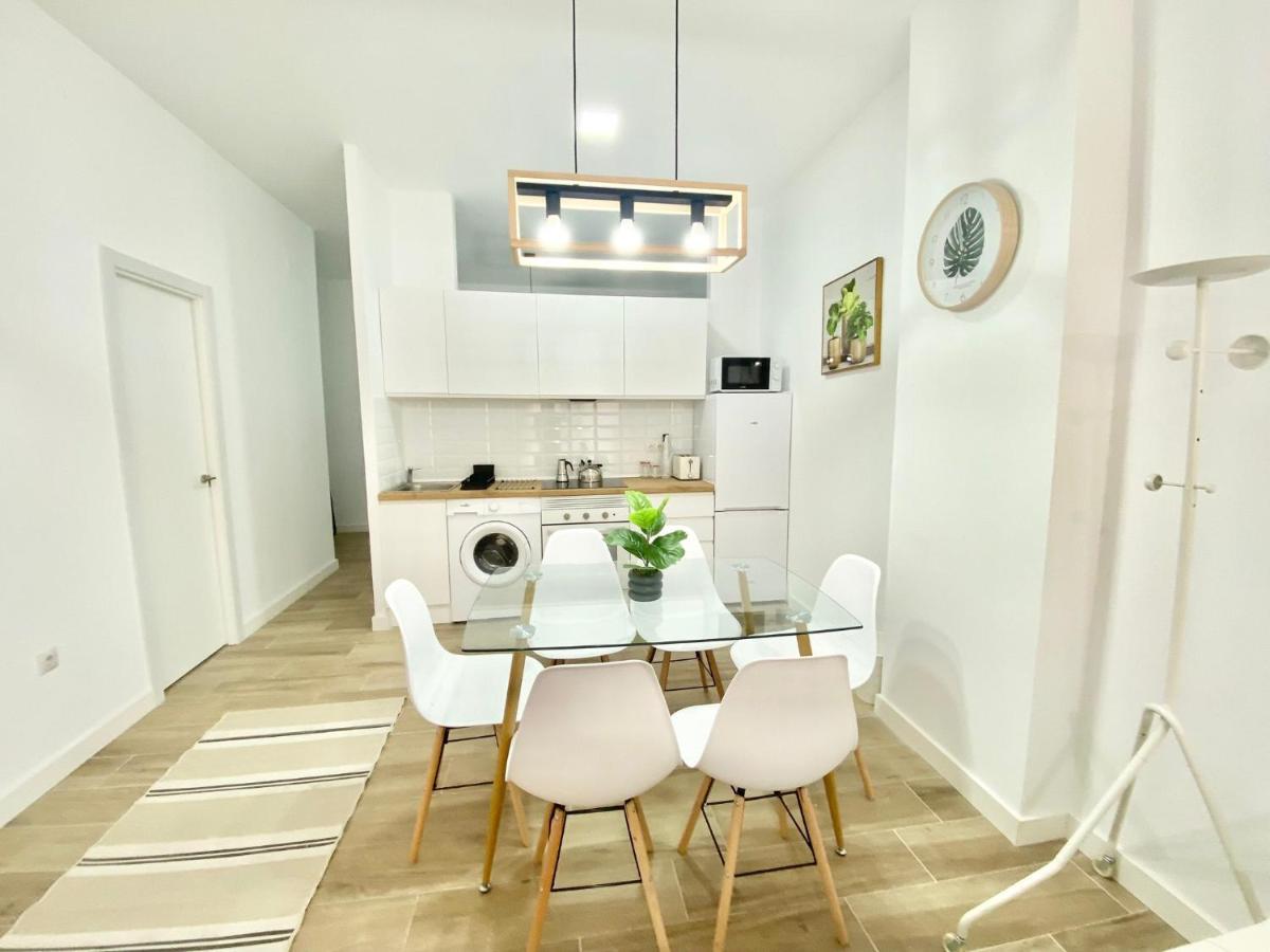 Ferienwohnung Puente Praga Aparment Madrid Exterior foto