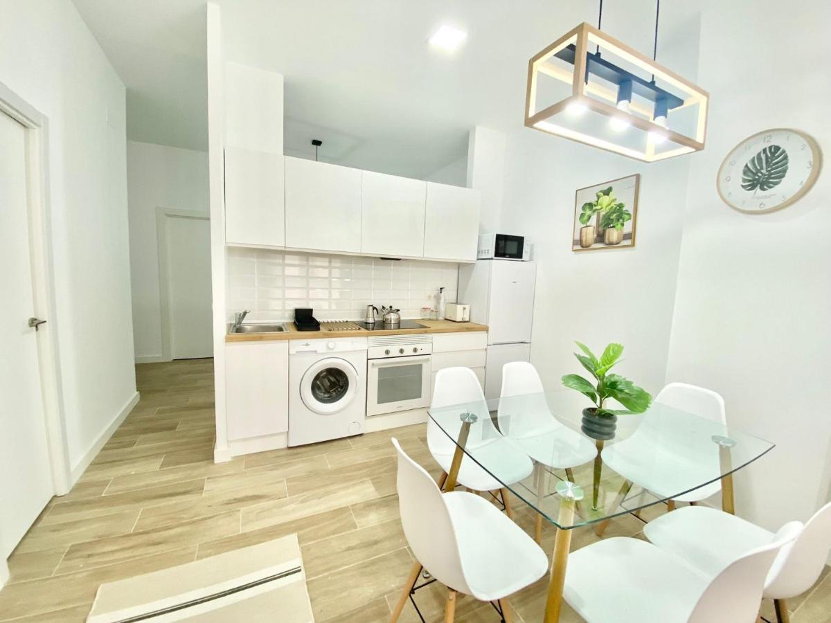 Ferienwohnung Puente Praga Aparment Madrid Exterior foto