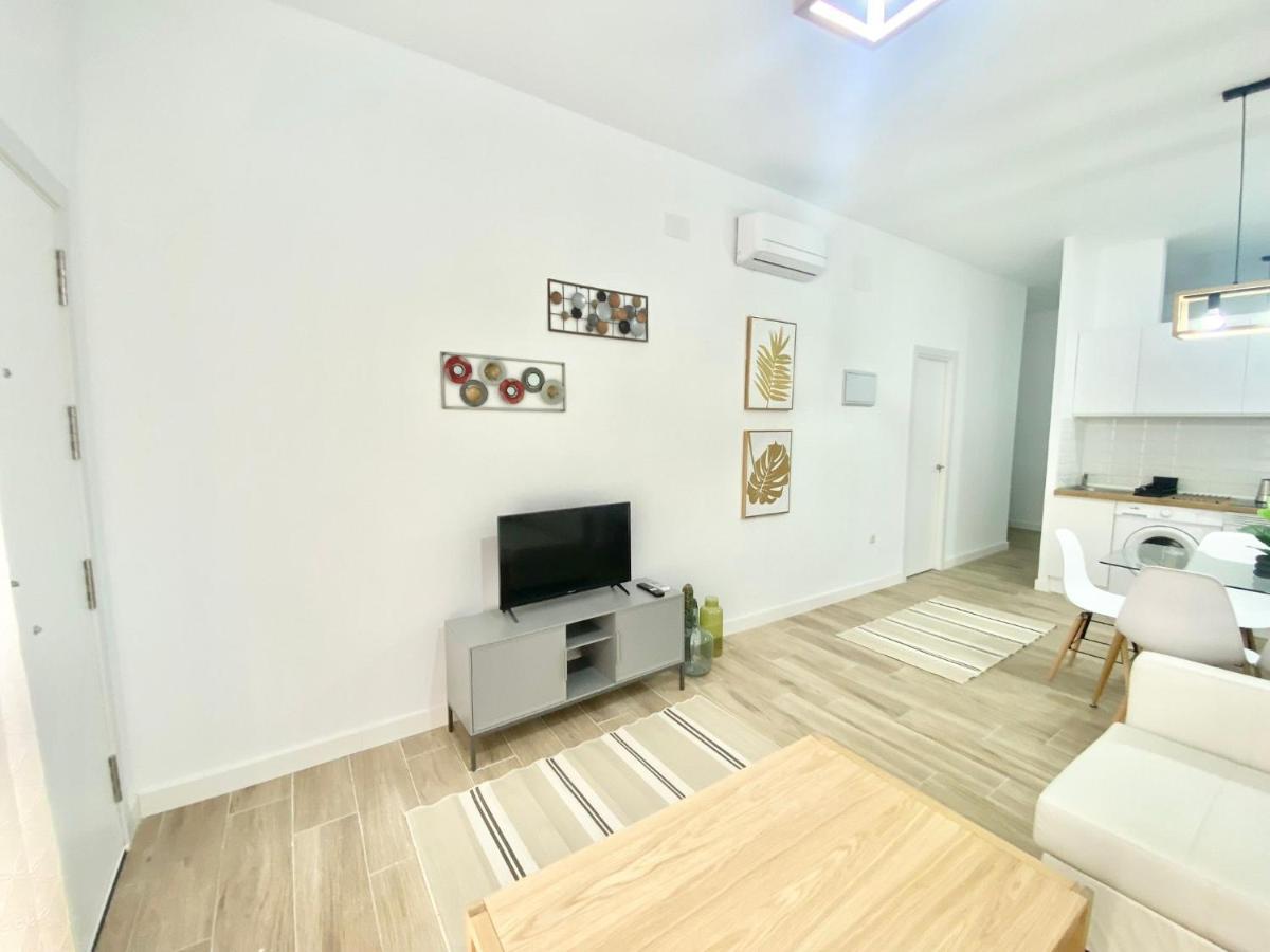 Ferienwohnung Puente Praga Aparment Madrid Exterior foto